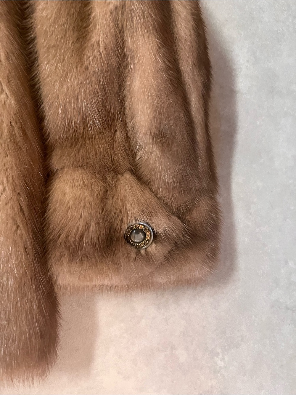 Vintage WESTERN FURS Mink Fur Coat Cognac/Brown
20” chest. S/M - Picture 9 of 15